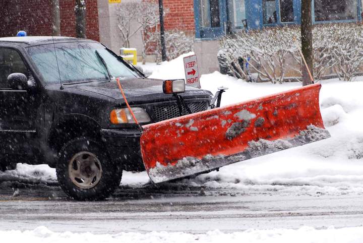 Réparation d'équipements de neige pour véhicules lourds Estrie